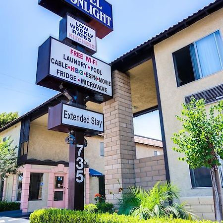 Motel Moonlight Anaheim Buitenkant foto
